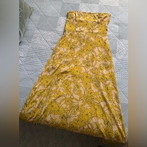 Strapless yellow dress